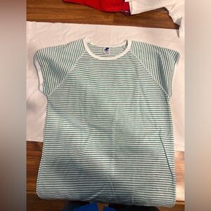 (7) size (16) Boys tops